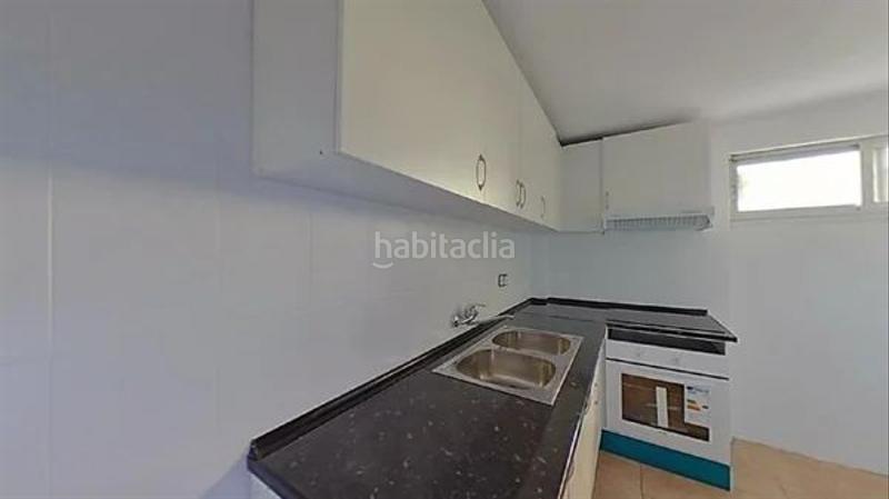 Foto 57aaf024-6e00-49e6-b14b-05dfb8f77471. Piso  ocupado, 70 m2, 3 habitaciones, en c sido, en Barcelona