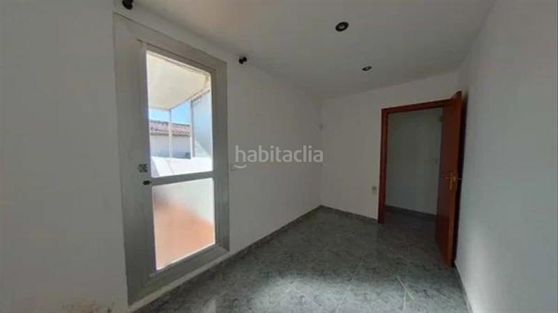 Foto bf5a52b8-c61d-4f65-9f5d-6a0978a79b01. Piso  ocupado 57m2, 2 habitaciones, con balcón, en c rosselló, en Mataró