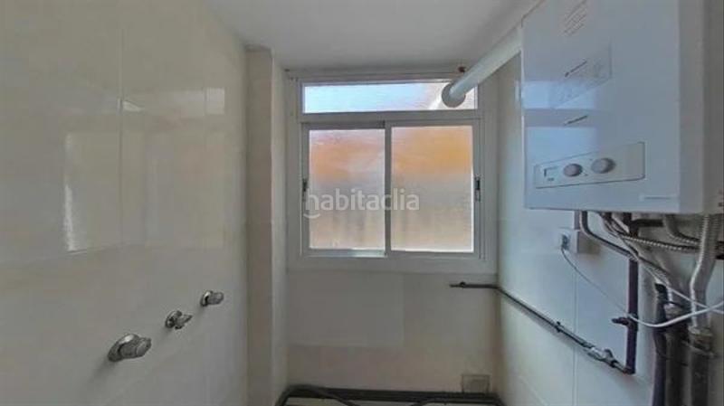 Foto b3ba350f-3798-43e6-b789-eb2f552ae4b1. Piso  ocupado 116m2, 4 habitaciones, en c joan maragall, en Mataró