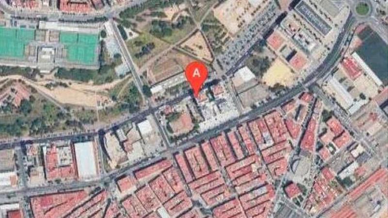 Foto 3bfa44d4-8ca1-40e2-9b45-2de35b477b09. Local comercial a Les Planes Sant Joan Despí