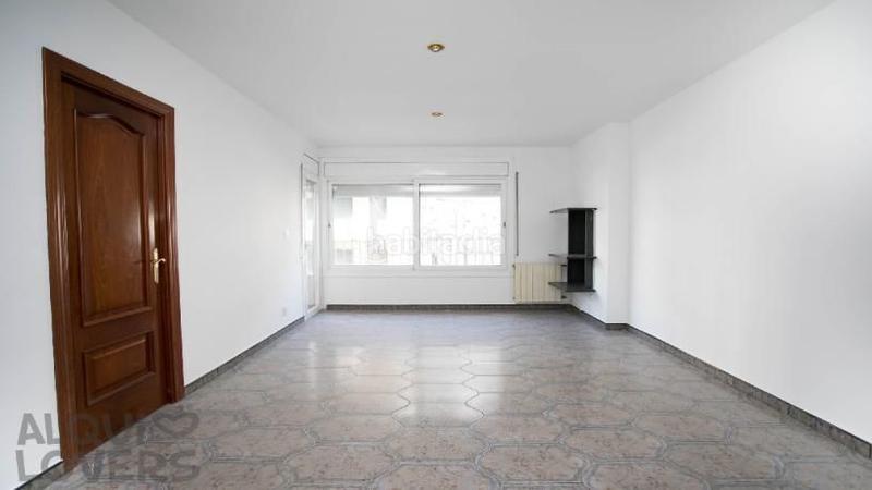 Foto cbb6acf3-8e2e-4a6a-a813-bb24f6275cab. Piso  alquilado 80m2, 3 habitaciones, con balcón, en c costa bona, en Girona