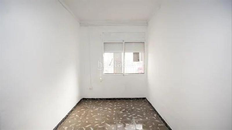 Foto cbec27fc-2169-43c6-a337-c12bfa0639c4. Piso  alquilado 95 m2, 3 habitaciones, con balcón, en c finestrellessta eugenia, en Girona