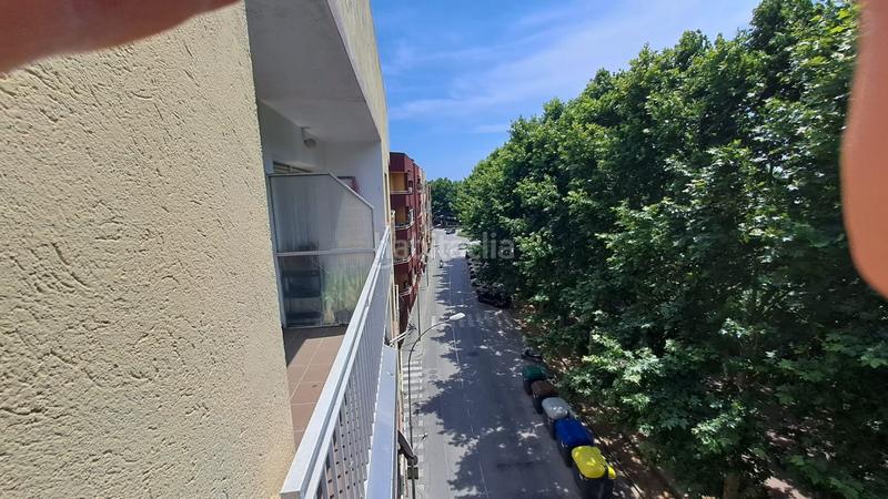 Foto 244b9c78-8d82-4a0f-8619-37590be2d404. Piso  reformado a la La plantera para entrar a vivir, 2 habitaciones, 4a planta sin ascensor, con balcón. en Blanes