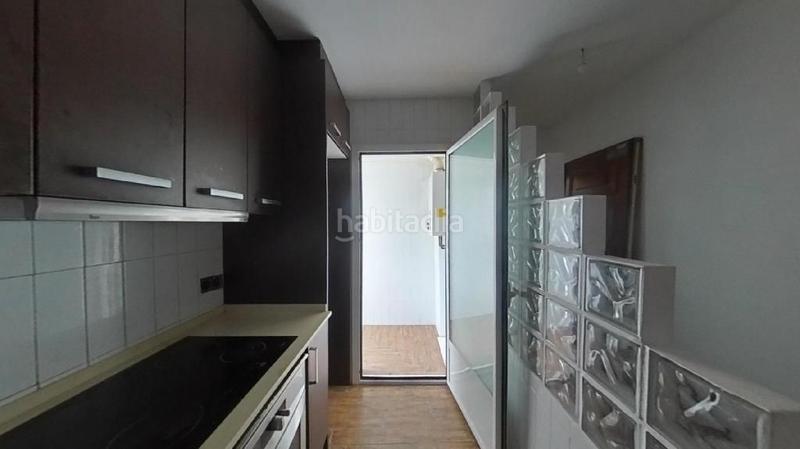 Foto 28c65303-5272-4c63-949f-7604ed7b7383. Piso  reformado a la La plantera para entrar a vivir, 2 habitaciones, 4a planta sin ascensor, con balcón. en Blanes