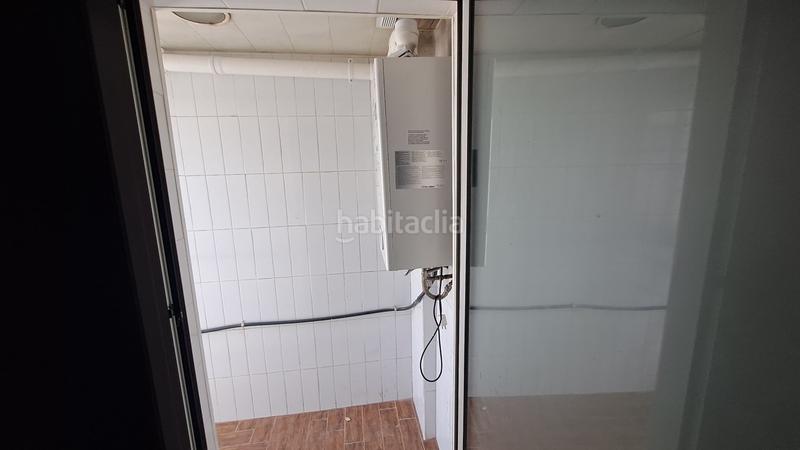 Foto 771aa74c-065e-4ae0-8ba8-2aba33f5147a. Piso  reformado a la La plantera para entrar a vivir, 2 habitaciones, 4a planta sin ascensor, con balcón. en Blanes