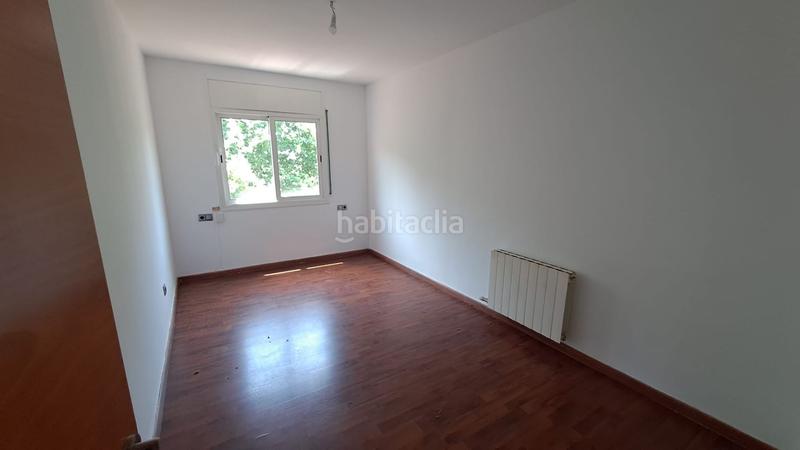 Foto 97b9d452-5a63-4285-b5c7-7eb2b0570137. Piso  reformado a la La plantera para entrar a vivir, 2 habitaciones, 4a planta sin ascensor, con balcón. en Blanes