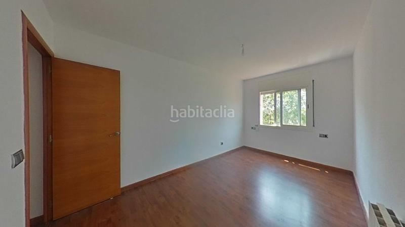 Foto a494d107-30b7-4166-a611-9605590983f1. Piso  reformado a la La plantera para entrar a vivir, 2 habitaciones, 4a planta sin ascensor, con balcón. en Blanes