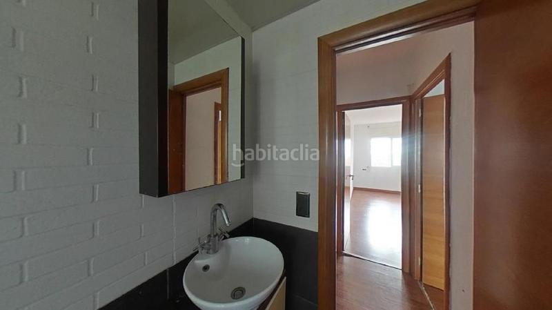 Foto c72c9120-2e27-4937-81c3-8a34ba40327a. Piso  reformado a la La plantera para entrar a vivir, 2 habitaciones, 4a planta sin ascensor, con balcón. en Blanes