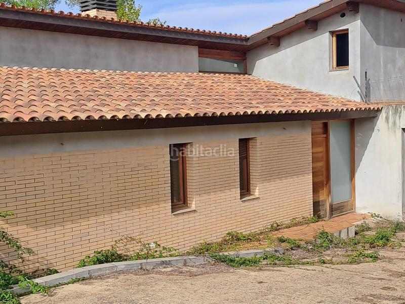 Foto 6b2b9a5a-818c-467e-b33c-b107dfd9eb45. Edificio in bateria 90 in Sant Julià de Ramis