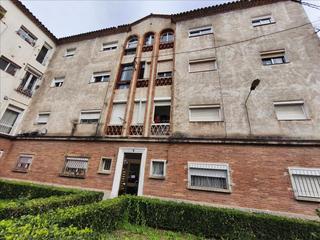 Appartement à Sant Narcis. Piso de 73 m2 a reformar en sant narcís, 3 habitaciones, 3 plant