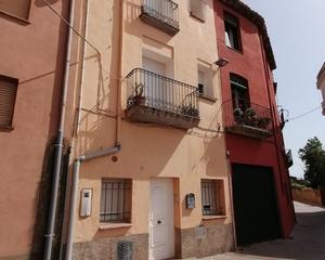 Casa  Del padró. Casa de 2 plantas, 3 habitaciones, 158 m2, 2 baños, en la bisbal