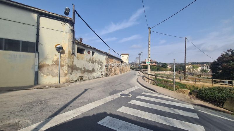 Foto a031d877-1b2e-4edb-9552-d1fa612c8355. Local comercial a Banyoles