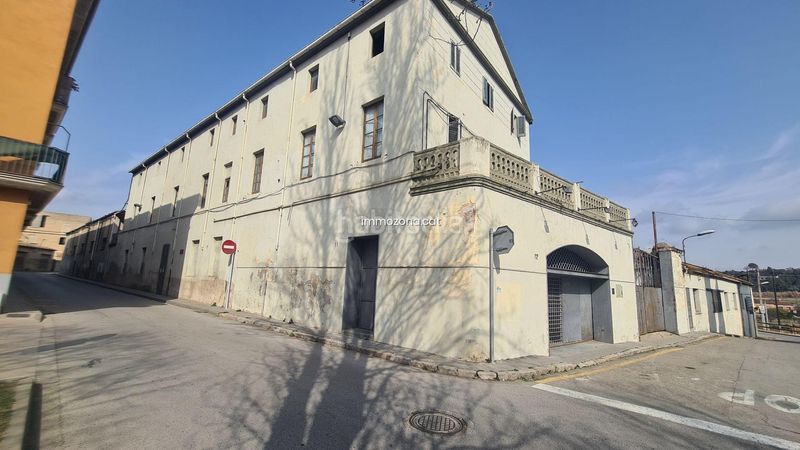 Foto e49ef678-749c-480a-aea3-8034f82a0ac5. Local comercial a Banyoles