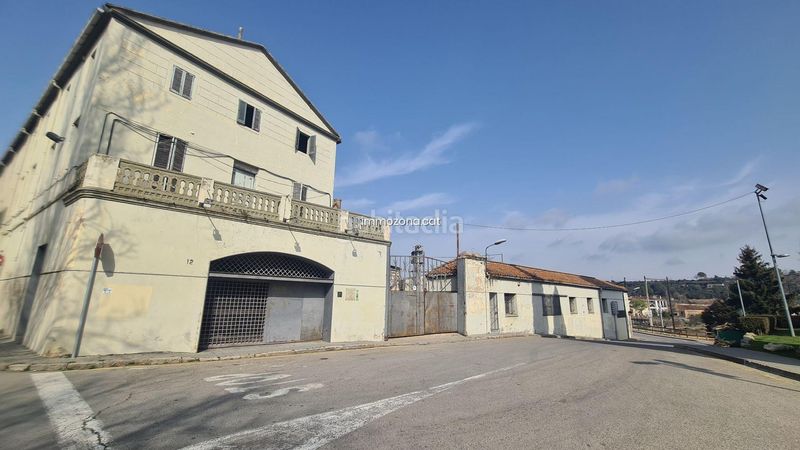 Foto f4c5409c-bdbc-47dc-9394-385063ba32d2. Local comercial a Banyoles