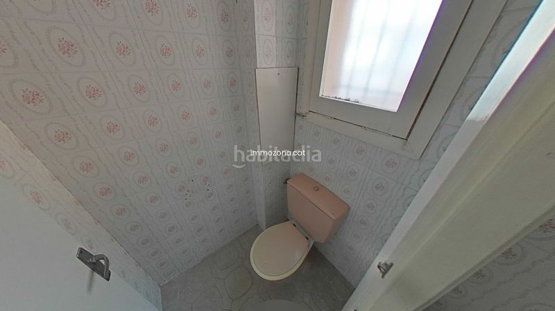 Foto 06837292-5f29-4191-9d3a-ed18912fa2bd. Local comercial a Centre Figueres