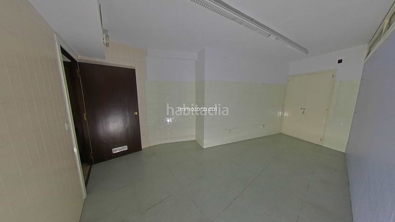 Foto 0c5815ec-f45d-425d-ae86-c76472e202ab. Local comercial a Centre Figueres