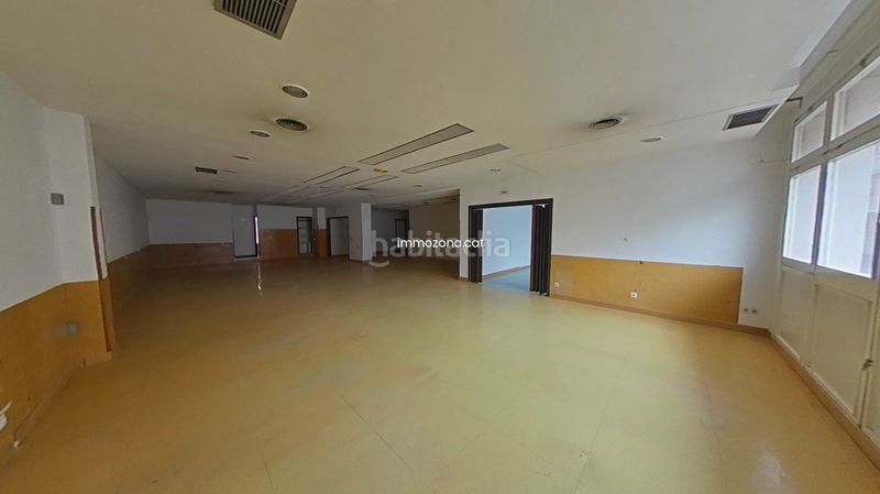 Foto 0fa4b680-d47c-44f1-8a63-e3b64a8889b4. Local comercial a Centre Figueres