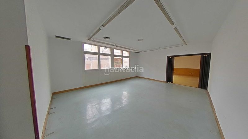 Foto 252652bb-b860-4f41-abfa-5e4805b84cb8. Local comercial a Centre Figueres