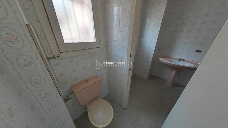 Foto ad2328da-d9e7-4d04-b103-c45b688ced1e. Local comercial a Centre Figueres