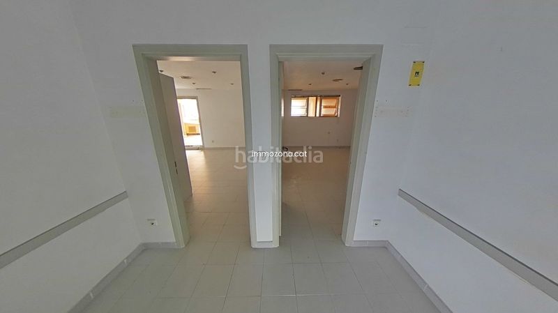 Foto bb2aab9a-8805-4d0e-b991-a2edd72ad820. Local comercial a Centre Figueres