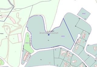 Terreno residencial  Calle papallona. Solar ubano 24.000 m2 en golf de masnou, carrer papallona, caste