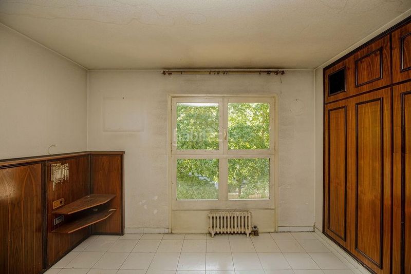 Foto 8fa12e32-4a71-4018-a968-502f37e0c9a3. Casa amb aparcament a Olot