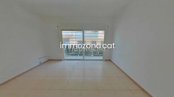 Foto 7c96c99f-839c-4035-b9d5-b9be8a993f66. Apartament a Mercat-Mas Moixa Blanes