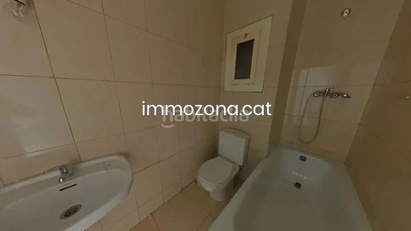 Foto b6f8f958-3f02-4fff-b34a-f3839f1af24e. Apartament a Mercat-Mas Moixa Blanes