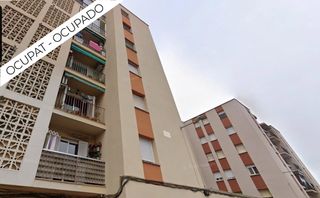 Apartament  Calle taga. Piso ocupado 88m2, 4 habitaciones, en c taga, girona