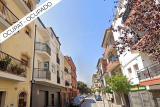 Apartamento  Calle dr ignasi barraquer. Piso ocupado 78m2, 3 habitaciones, con trastero, planta 3 sin as