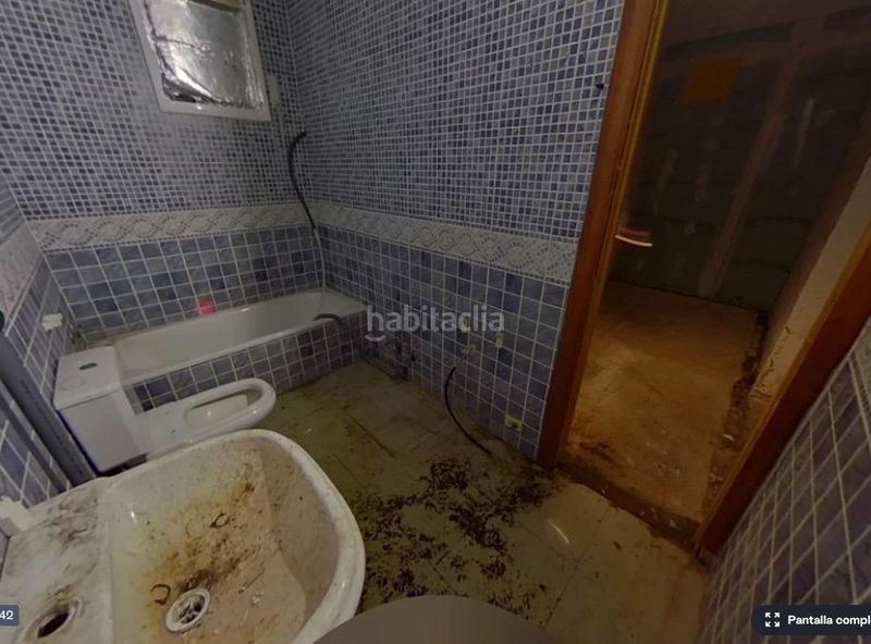 Foto 54eb6eaa-6990-48a9-ade8-649e7c2adfd9. Xalet amb aparcament piscina a Serra Brava Lloret de Mar