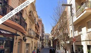 Apartament  Calle daoiz i velarde. Piso ocupado, 2 habitaciones, planta 2 con ascensor, zona badals