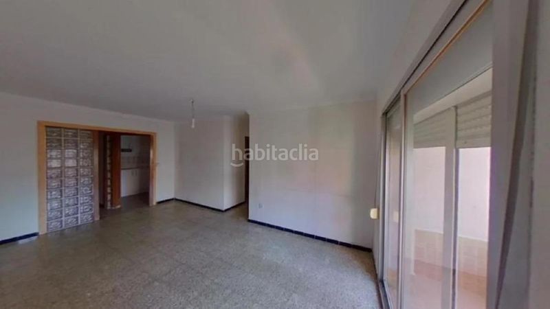 Foto 5aa3d210-96da-4828-b105-ba9ca37dfd31. Apartament a Centre Salt