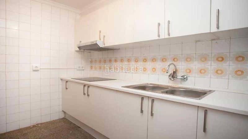 Foto 5b2a38eb-8a6e-445b-a5a5-05e4b9bd9732. Apartament a Centre Salt