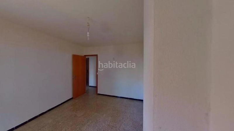 Foto 96589da8-4d0f-45b5-9c2b-6c8d234df59c. Apartament a Centre Salt