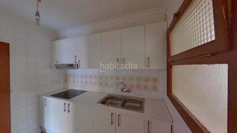 Foto a9d9f131-d6a3-4eda-9588-597887d0b24f. Apartament a Centre Salt