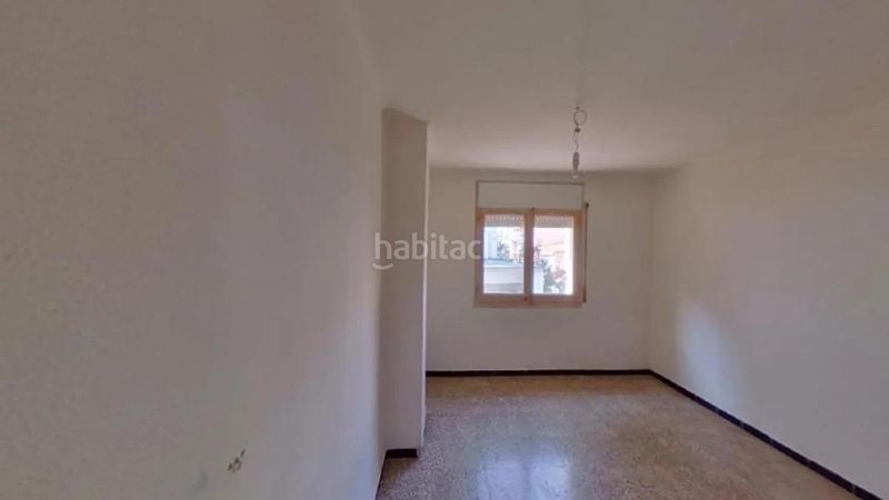 Foto d0cc0ce1-5cec-4330-af1c-71917f66401d. Apartament a Centre Salt