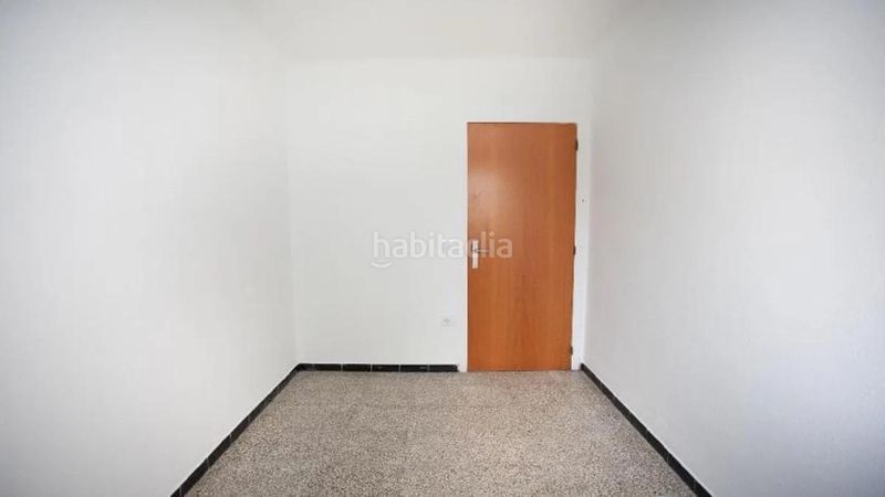 Foto f347e464-4095-4545-be54-2f23c4a7e94b. Apartament a Centre Salt
