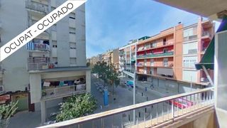 Piccolo appartamento  Calle angel guimera. Piso ocupado de proteccion oficial 3 habitaciones, planta 1 con