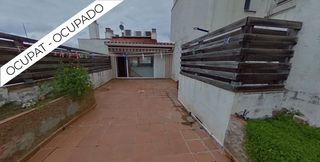 Reihenhaus in Centre. Casa dosada ocupada 3 plantas 452 m2  garaje , balcón, 2 terraza