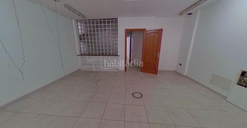 Foto 597eebc0-6509-40e0-98ca-5fc470612496. Casa adossada amb aparcament a Centre Blanes