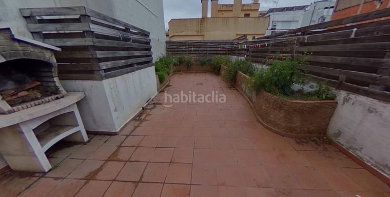 Foto b1675c43-a55e-4d70-87f8-c7d2e4bab867. Casa adossada amb aparcament a Centre Blanes