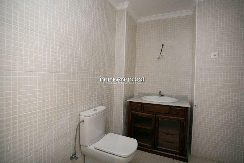 Foto 6f1a8f69-f82b-4fb0-b394-9654a8efe1d7. Dúplex amb aparcament a residencial Blanes - vistamar Blanes