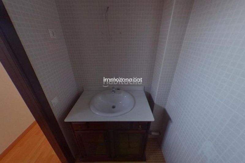Foto 8feafa8d-3913-4edd-b571-949bb70126a6. Dúplex amb aparcament a residencial Blanes - vistamar Blanes