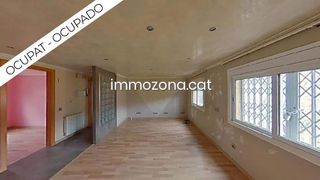 Pis a Bufalà. Piso ocupado 71m2, 3 habitaciones, en plaza canaries, badalona