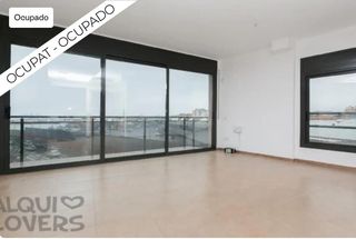 Apartment  Carrer pamplona, de. Piso ocupado 1 habitación, planta 2 con ascensor, balcón, carrer