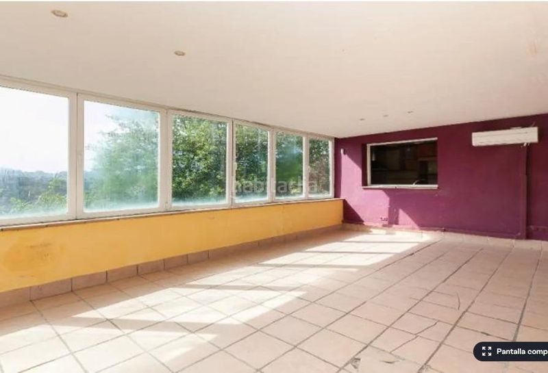 Foto cbd31e0a-8ee8-407e-8f25-06fec2840de6. Piso vivienda ocupada, en Les Planes Sant Cugat del Vallès