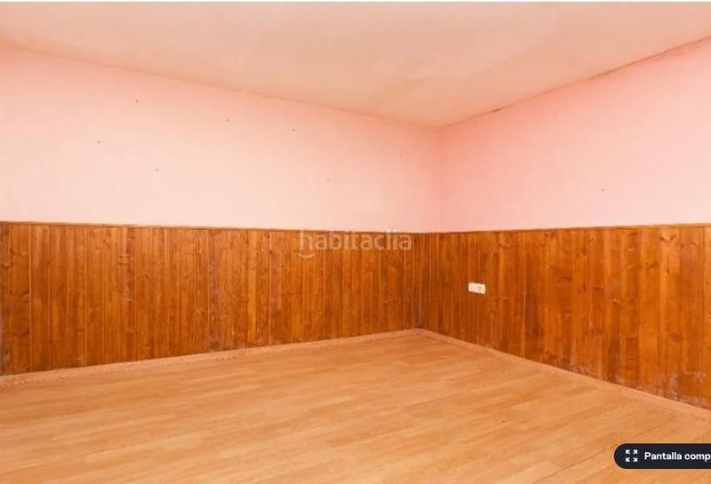 Foto da3f1287-5087-4994-b082-db4d5830c302. Piso vivienda ocupada, en Les Planes Sant Cugat del Vallès