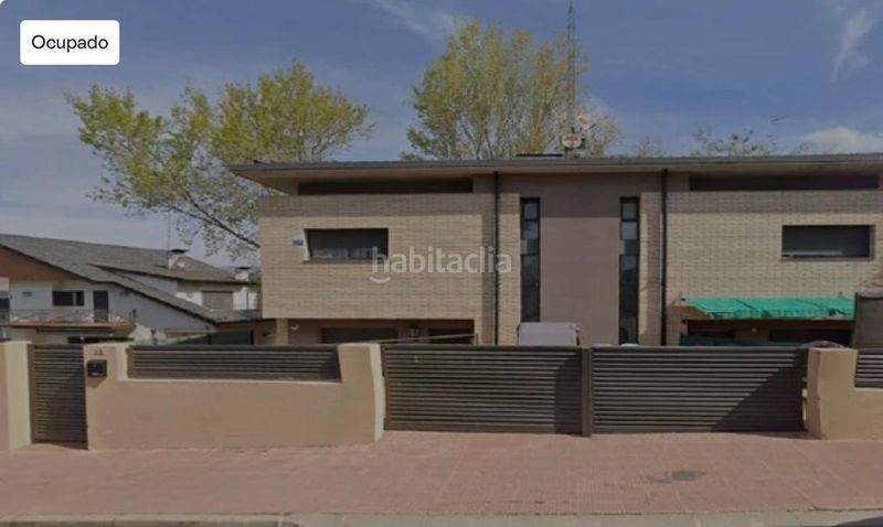 Foto ad1243cd-ff75-47aa-beb1-01b072846607. Casa amb aparcament a Can Parellada Terrassa