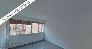 Apartament  Conca. Piso ocupado 3 habitaciones, planta 4 sin ascensor, carrer conca
